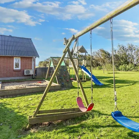 Scenic Pool House Retreat - By Traum Dom wakacyjny *