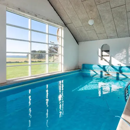 Dom wakacyjny Scenic Pool House Retreat - By Traum *